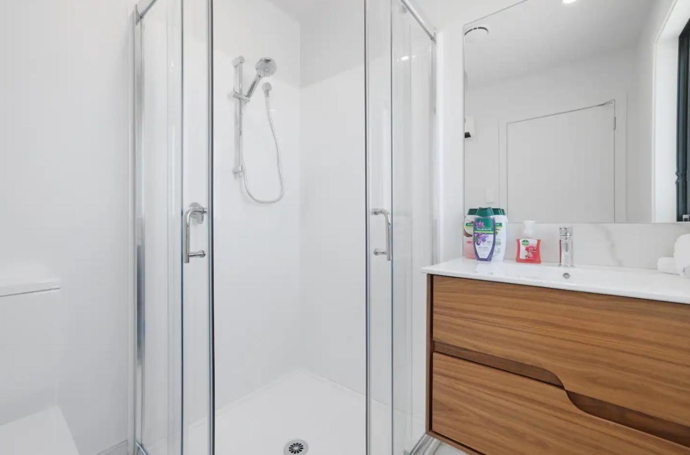 Discover A Brand New Apartment In Vibrant Chch 크라이스트처치 외부 사진